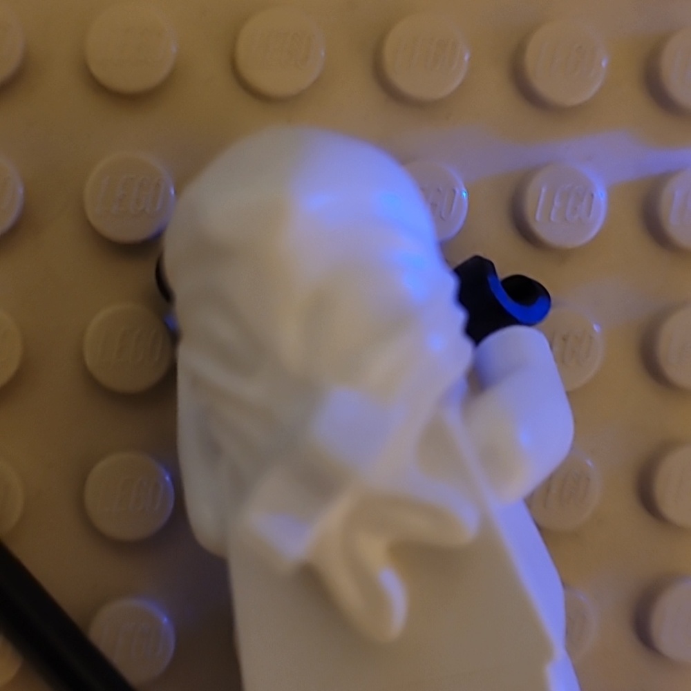 LEGO Ninjago Zane Minifigure - Picture 9 of 9